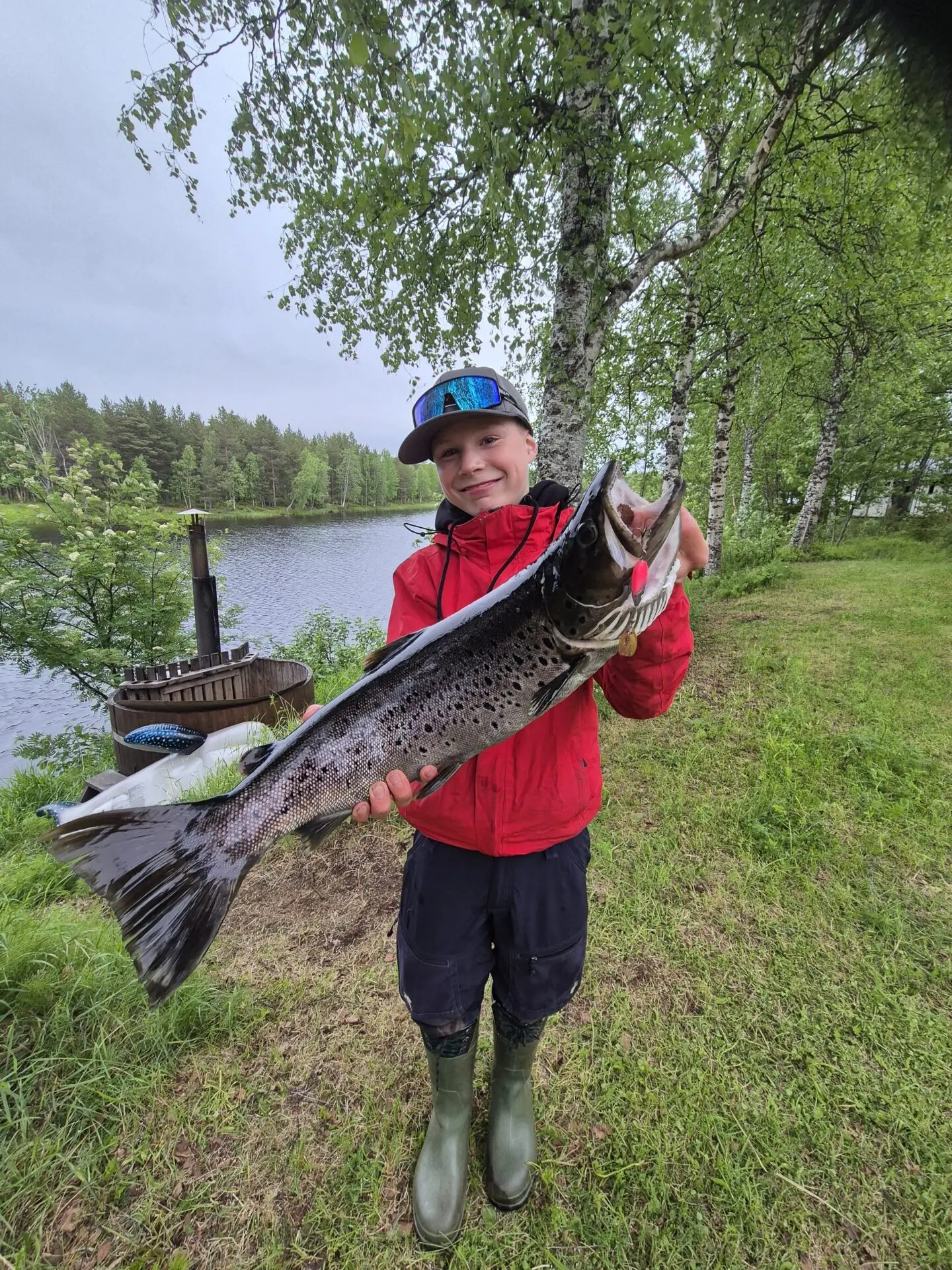 Niilan 70cm taimen Ivalojoelta